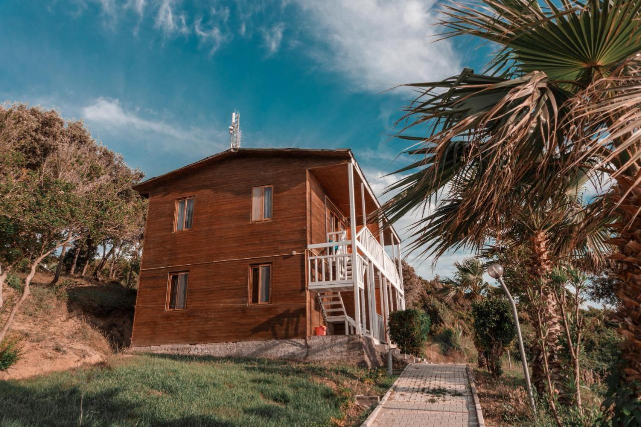 Plazhi Gjeneralit - Small Cabins - Bungalows - Apartaments - Villas - Suite カヴァヤ エクステリア 写真